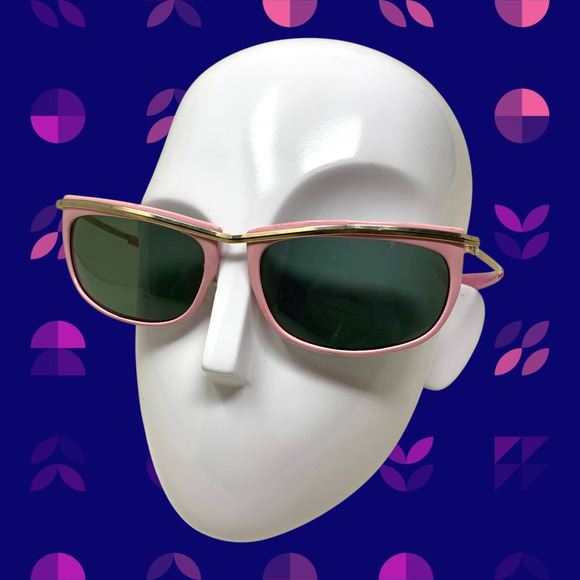 Vintage Totally 1980\'s Foster Grant Pink Sunglasses Gold Brow Bar New Wave Retro main image 5